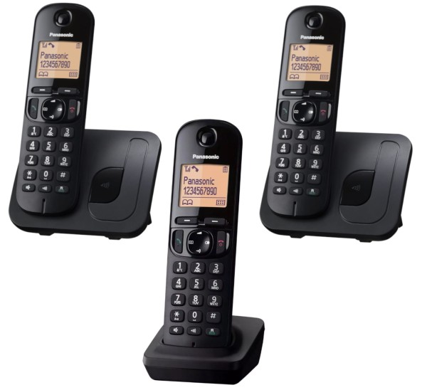 3 telefony.jpg