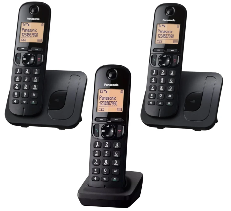 3 telefony.jpg
