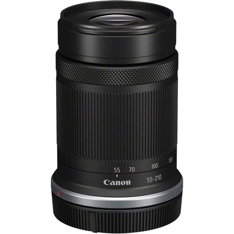 obiektyw-canon-rf-s-55-210mm-f5-7-1-is-stm-produkt-widok-z-przodu-z-os-on-obiektywu.jpg