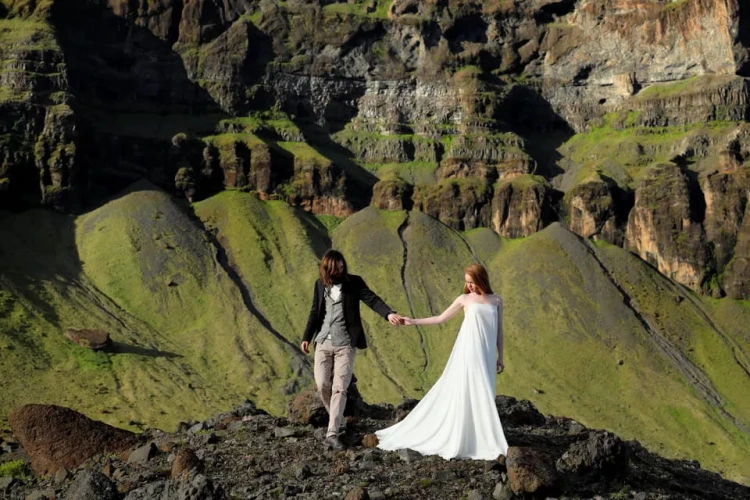 eos-r-katya-mukhina-sample-iceland-0019_e3a6efebfd4148409a65b4142654f590.jpg